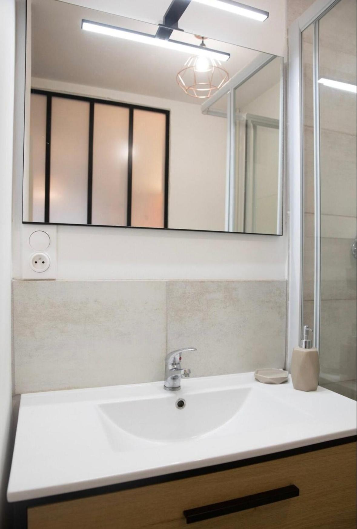 Charmant Appartement T1 Макон Экстерьер фото
